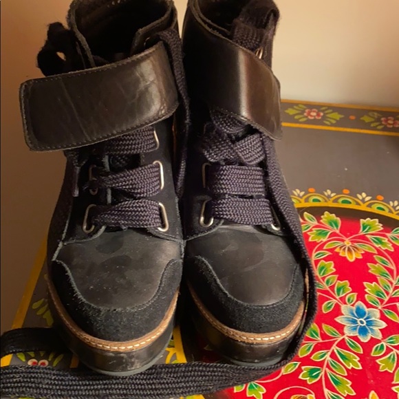 Surface to Air size 6 Shoes - Picture 5 of 5